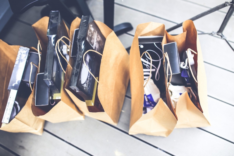 boutique-TOULON-min_shop_shopping_bags_gift_brown_blank_market_product-722676